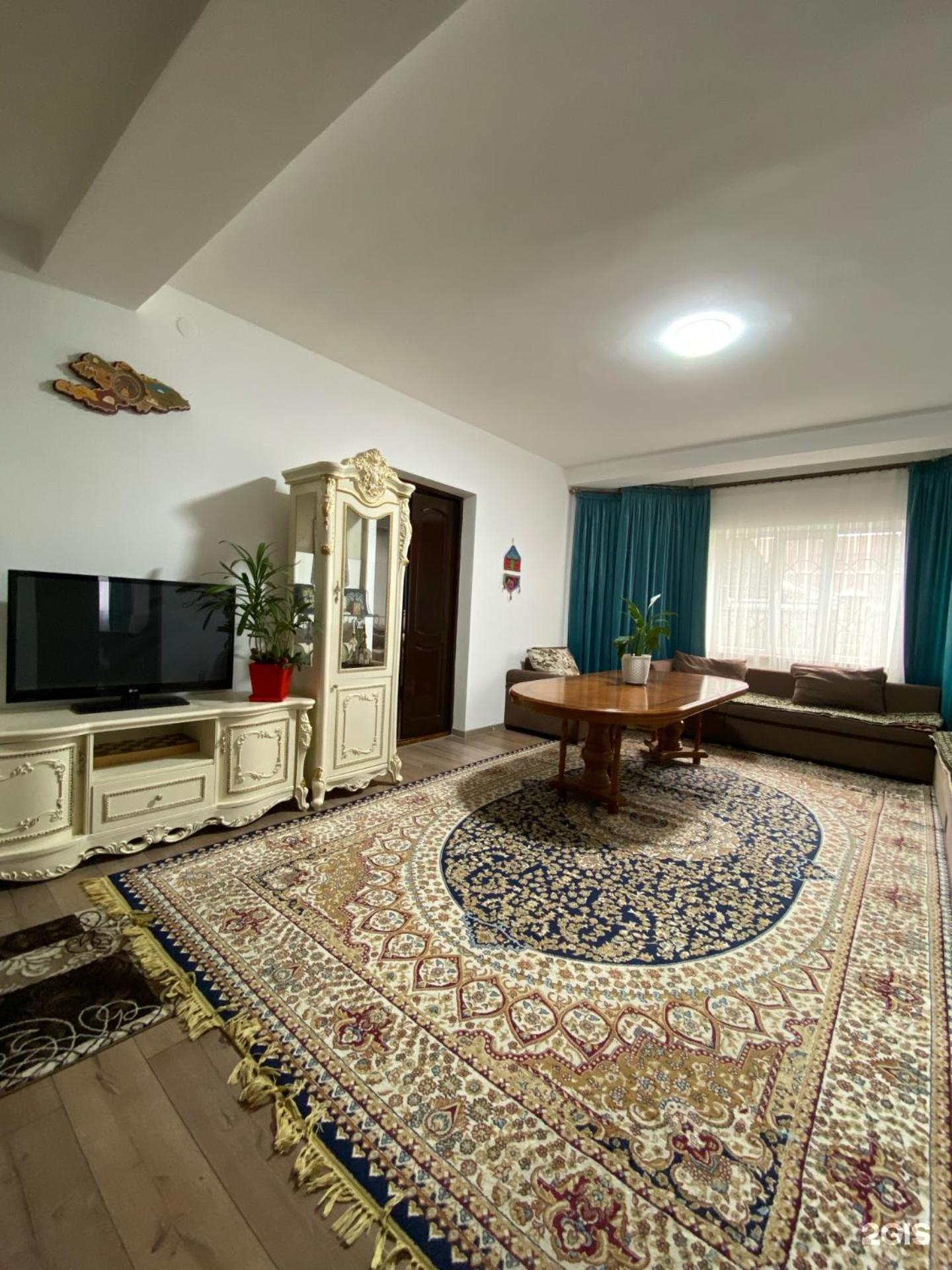 Amanat Guest House Bishkek Esterno foto